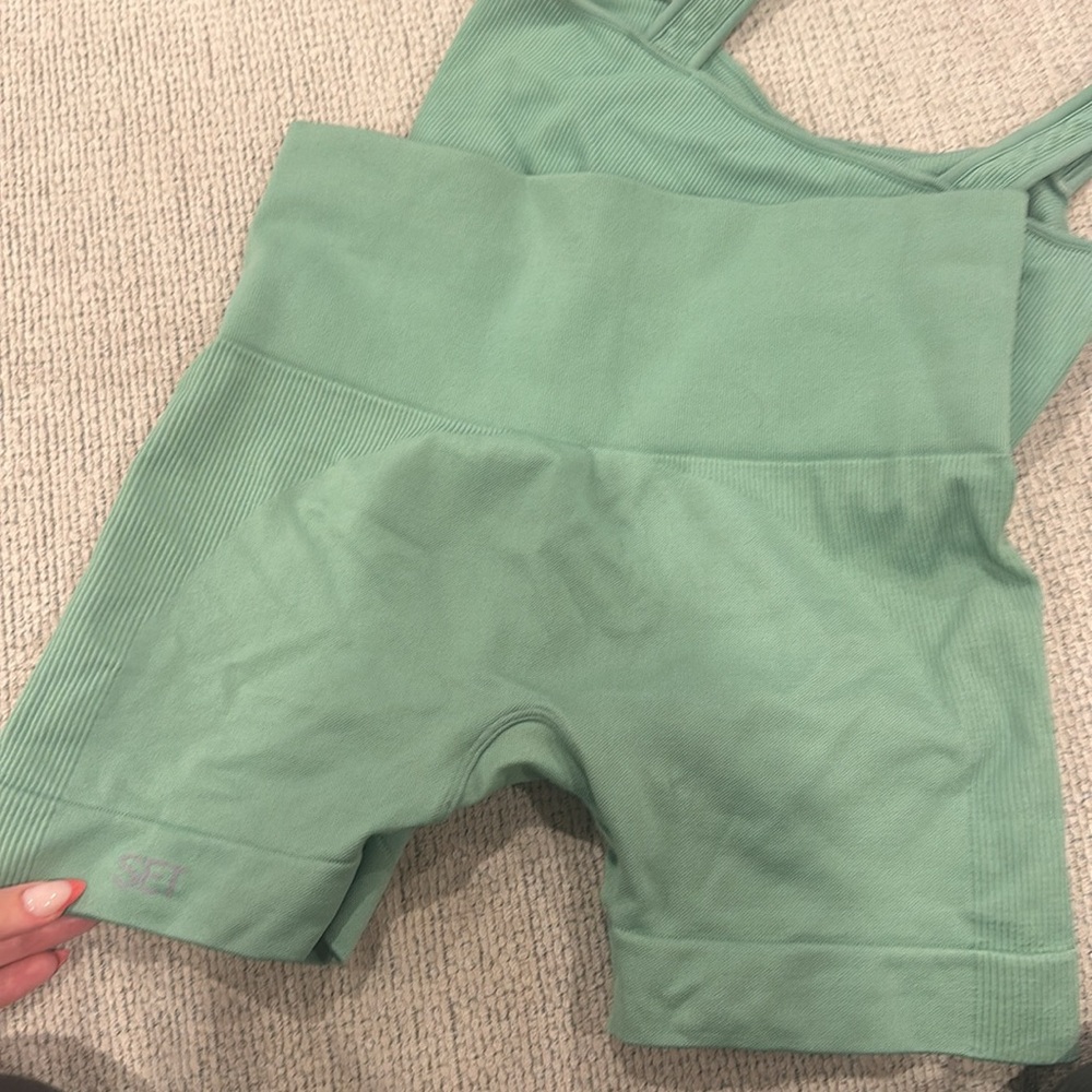 Set Active Set - Picture 5 of 6